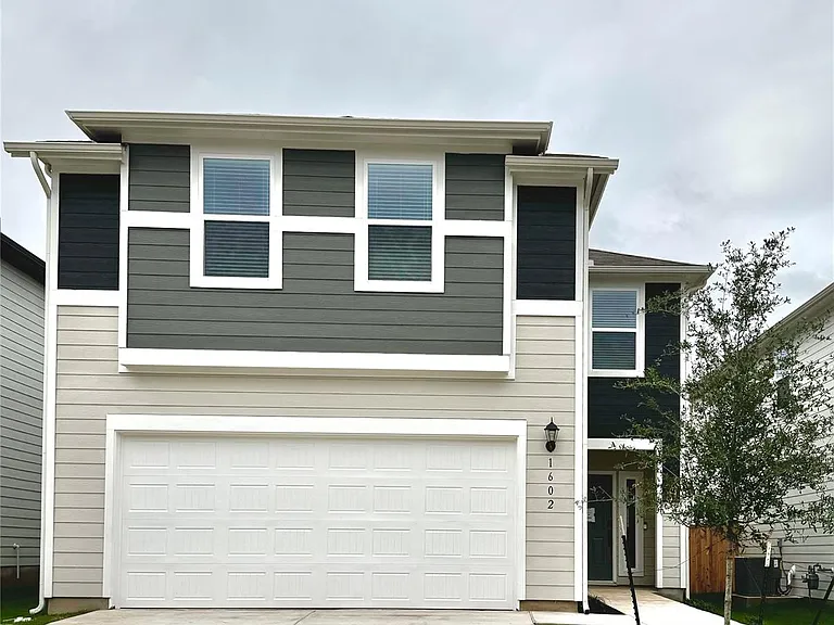 1602 Iberville Dr — Photo 3