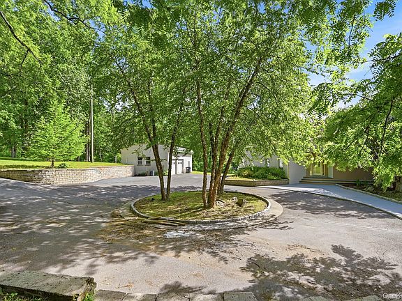4th image of 151 Bellvale Lakes Road