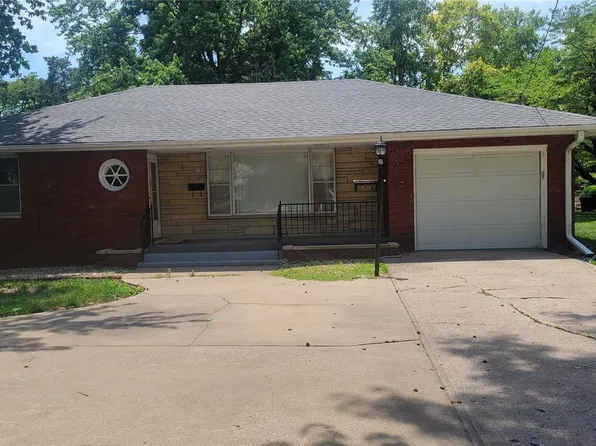 518 W Carpenter St, Jerseyville, IL 62052