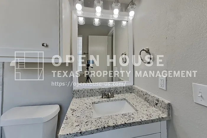 6211 Gillian Park Dr — Photo 10