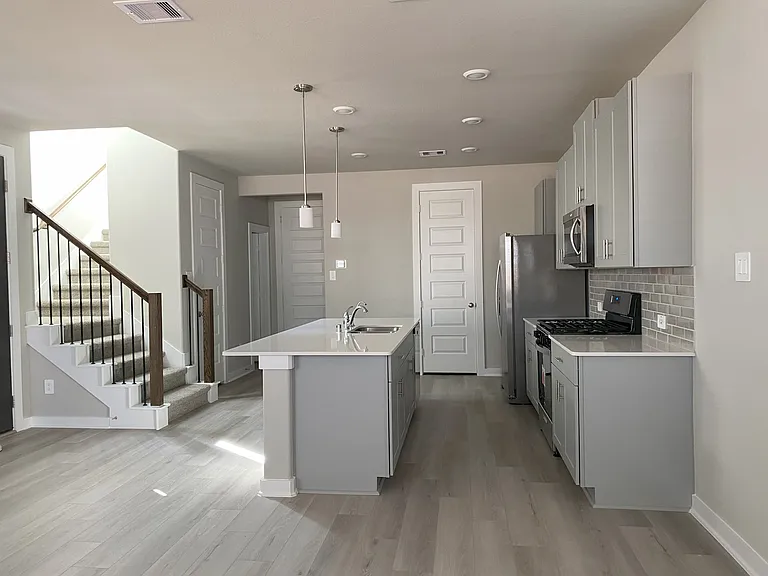 4112 Glowing Hearth Dr — Photo 7