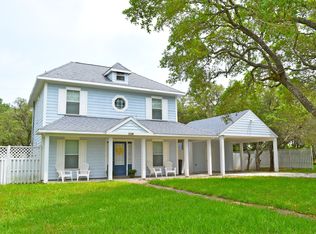 1116 Egret Ln, Rockport, TX 78382
