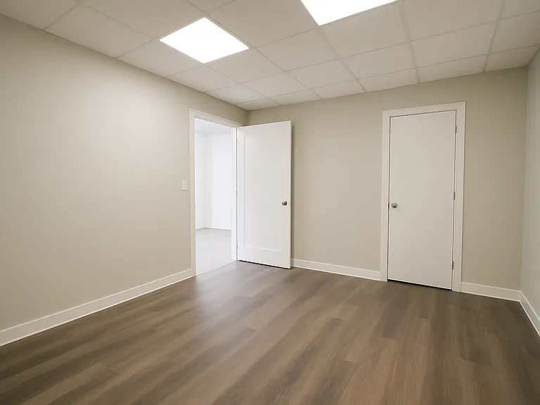 132 E Main St #1A — Photo 7