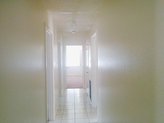 5th image of 658 Rockbrook Dr