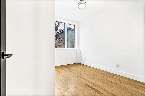 Rented by Skyhigh Realty NYC LLC | media 10