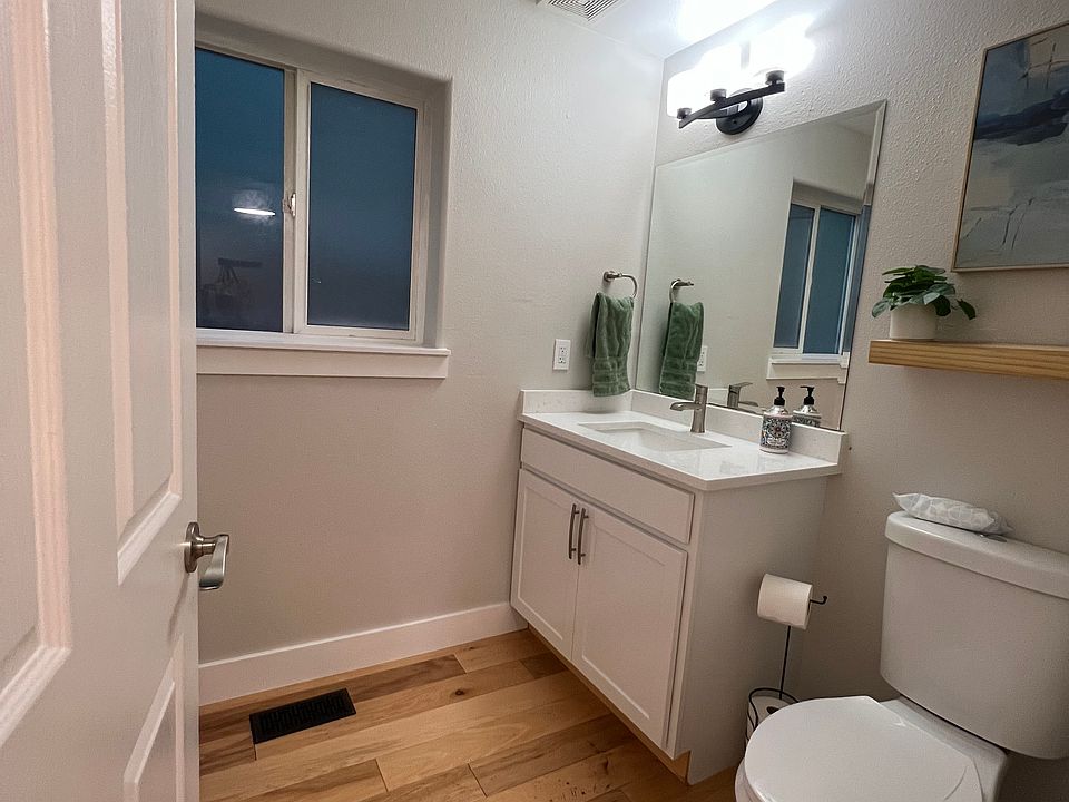 1st image of 3019 SE Tumblestone Dr