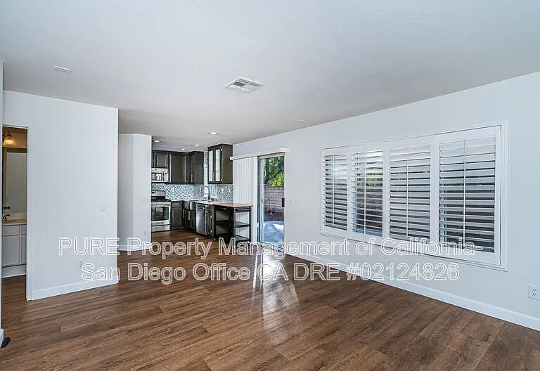 724 Whispering Trails Dr — Photo 4