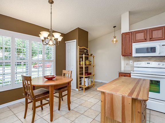 4th image of 5549 Kathy Dr