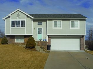 20006 Gateway Rd, Elkhorn, NE 68022