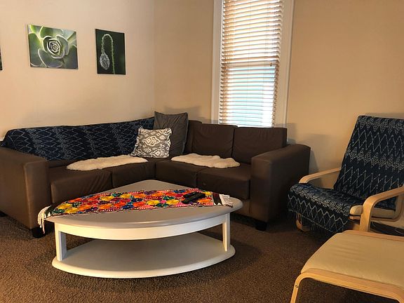 5th image of 3909 Garfield Ave #1