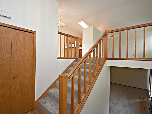 2nd image of 13320 Court Pl