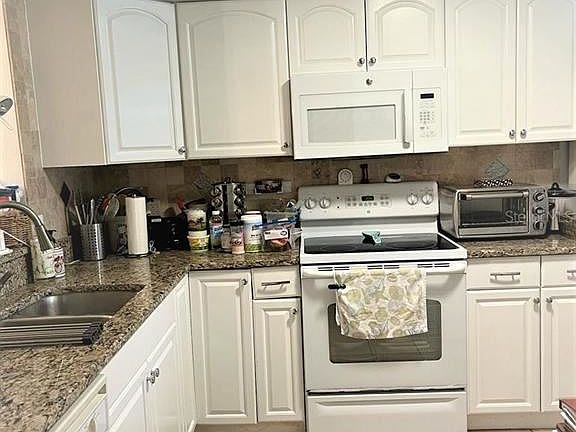 4th image of 5258 Lake Village Dr #51
