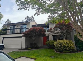 807 Augusta Dr, Moraga, CA 94556