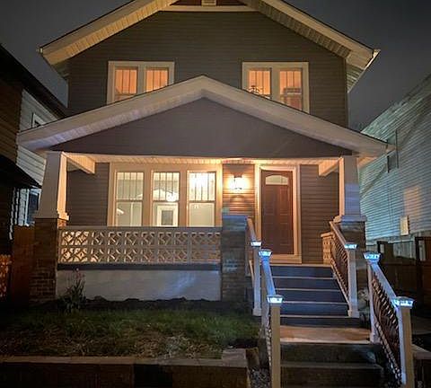 3rd image of 679 Stanley Ave