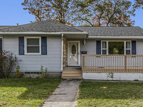 2nd image of 1737 Oak Park Dr