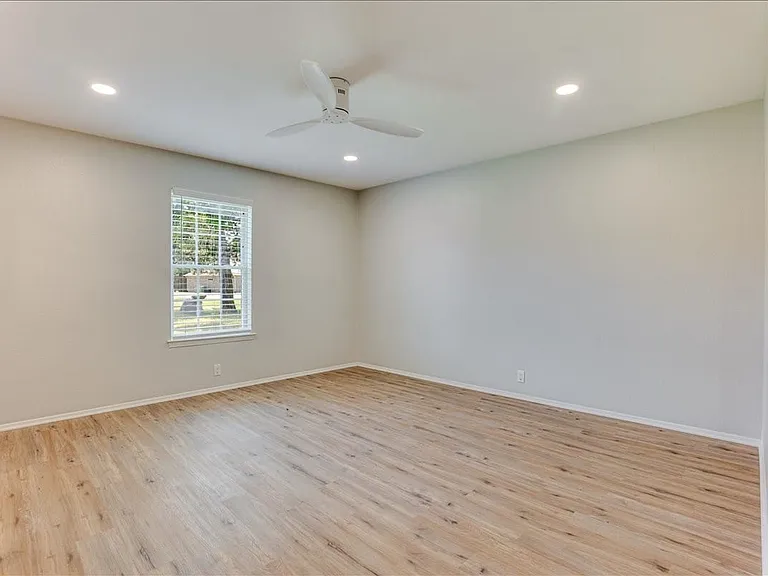 104 Pontiac Dr — Photo 17