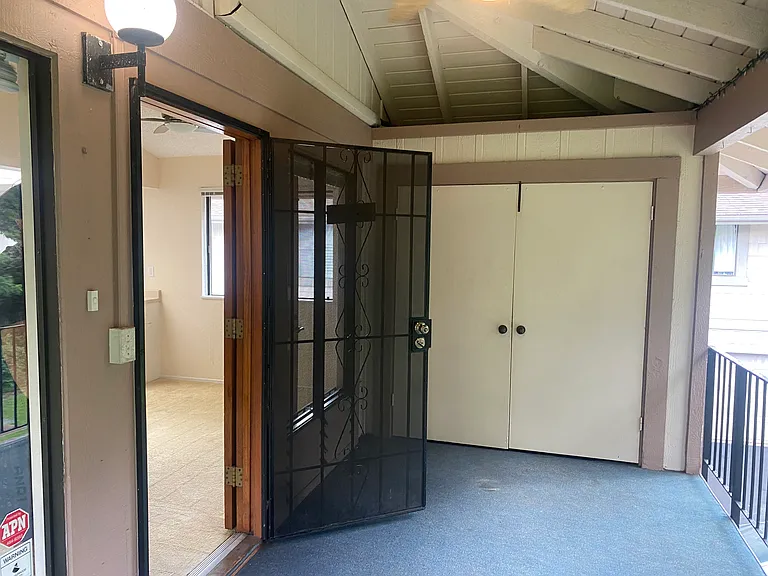 98-1702 Kaahumanu St #6D — Photo 3