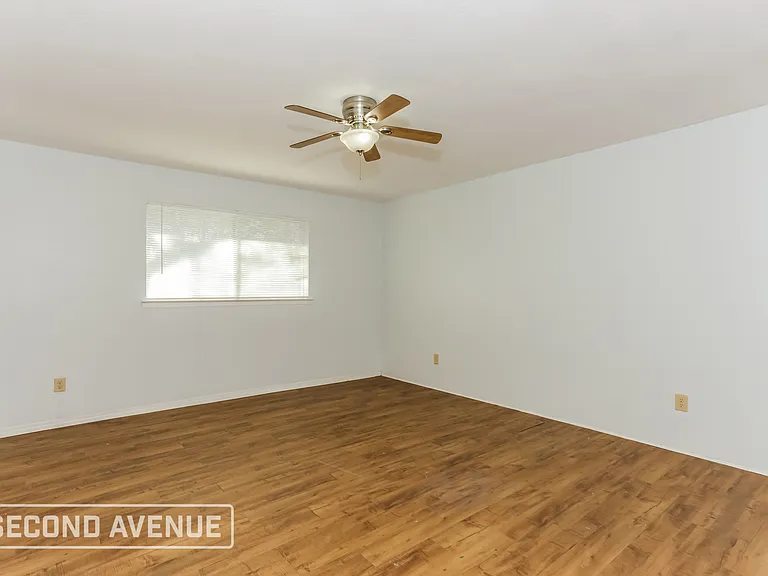 509 Southlake Dr — Photo 16