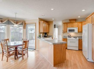1628 SE 71st Ave, Hillsboro, OR