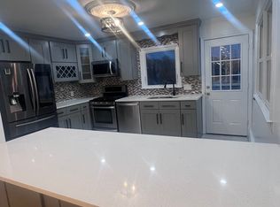 21 Calvi Ln FLOOR 1, Yonkers, NY 10701