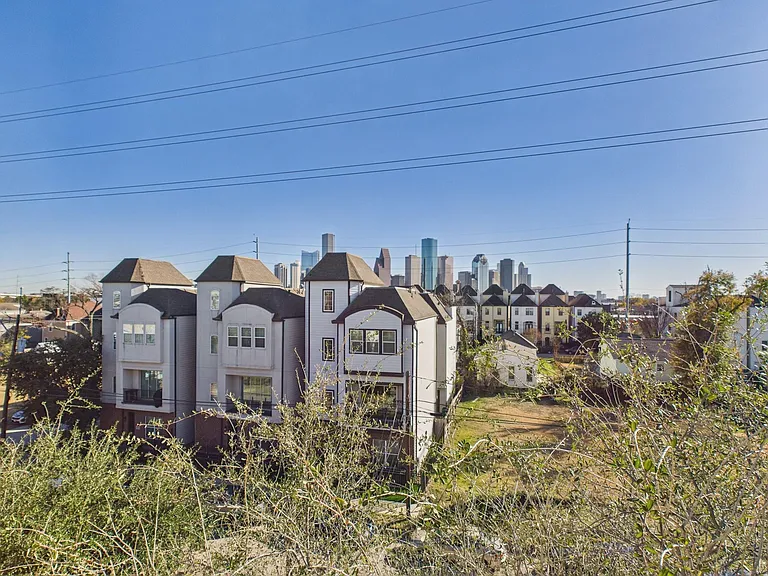 1404 Spring St #A — Photo 44
