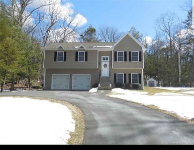 676 Heron Dr, Torrington, CT, 06790