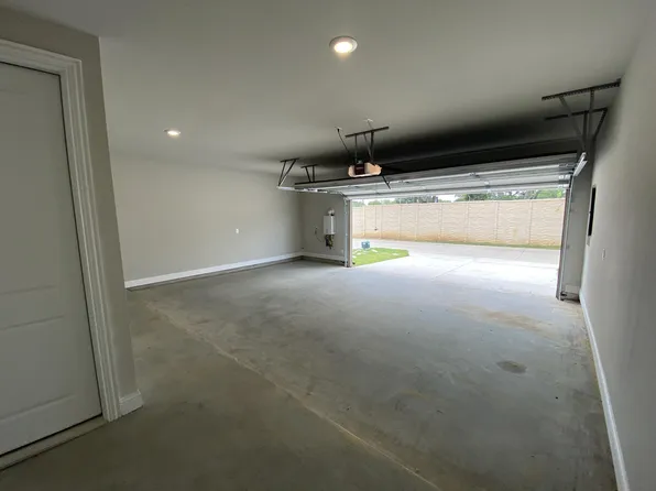 803 Ponds Edge Ln, Euless, TX 76040