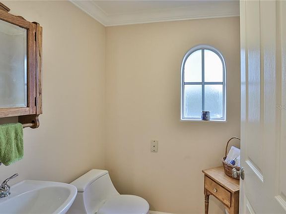 5th image of 2906 W Bay Vista Ave