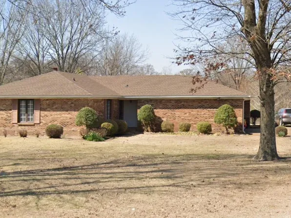304 Poinsett St, Marked Tree, AR 72365
