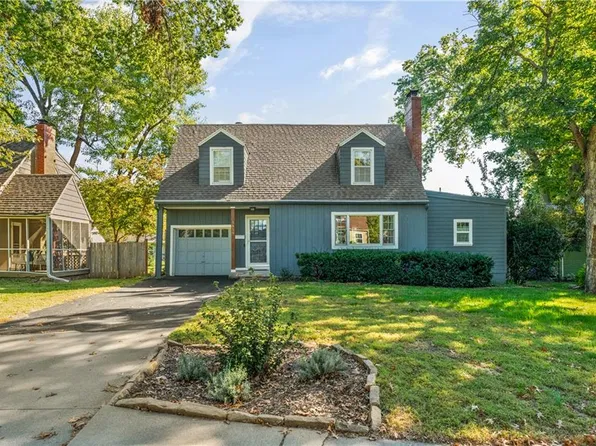 5819 Marty St, Overland Park, KS 66202