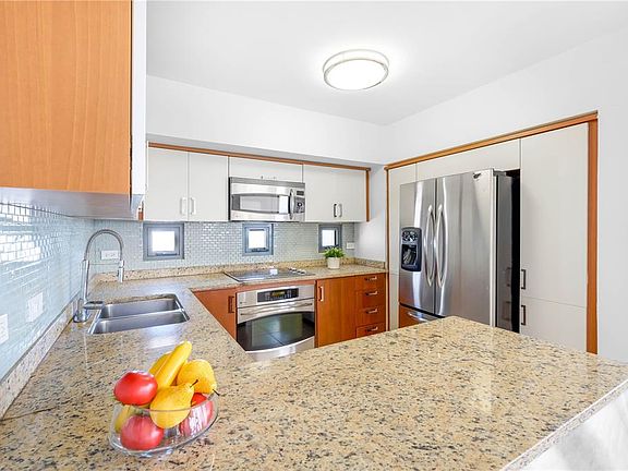 5th image of 103-105 De Diego Ave #2203S