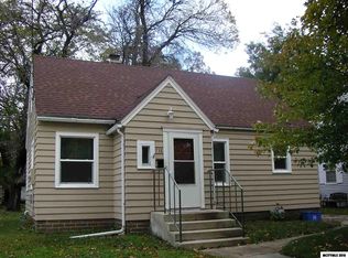 738 15th St NE, Mason City, IA 50401