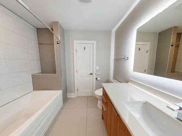 1118 S Highland St #2, Arlington, VA 22204