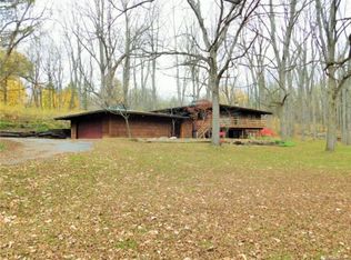 2464 Turk Hill Rd, Victor, NY 14564