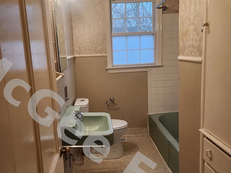 434 Poplar St #C — Photo 6