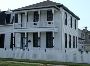 1621 Winnie St, Galveston, TX 77550
