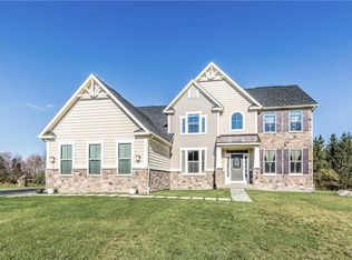 112 Brandywine Dr, Manlius, NY 13104