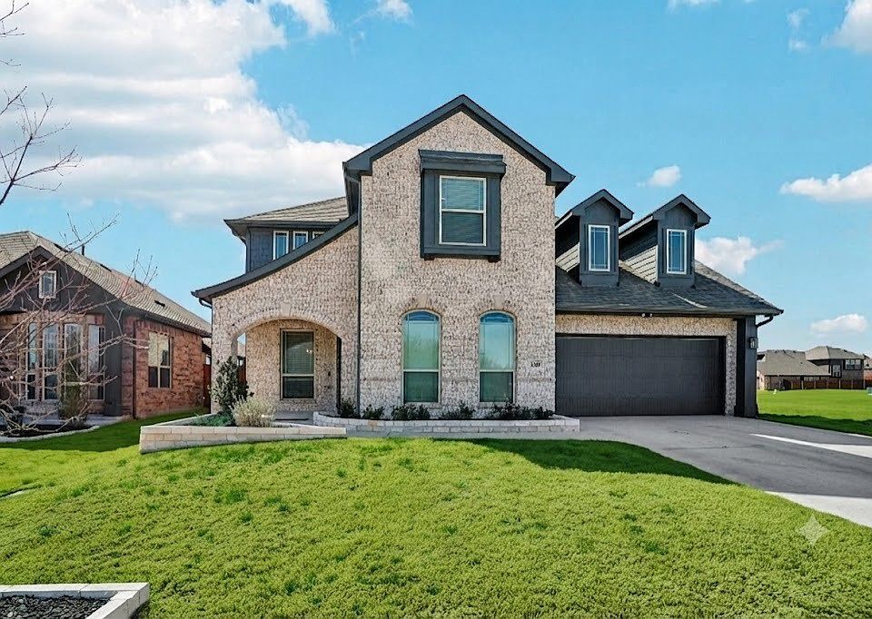1st image of 1309 Foxtail Ct