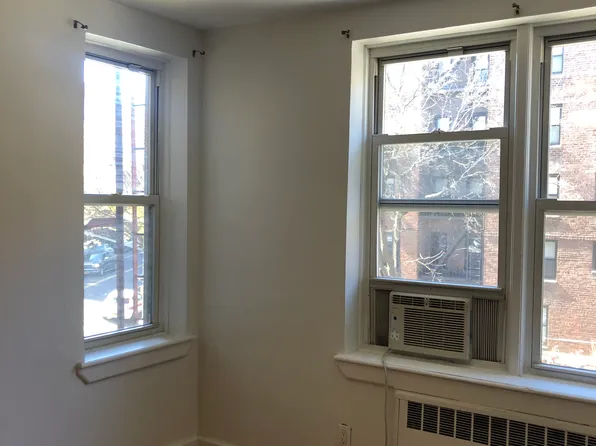 66-33 Yellowstone Boulevard image 11 of 13