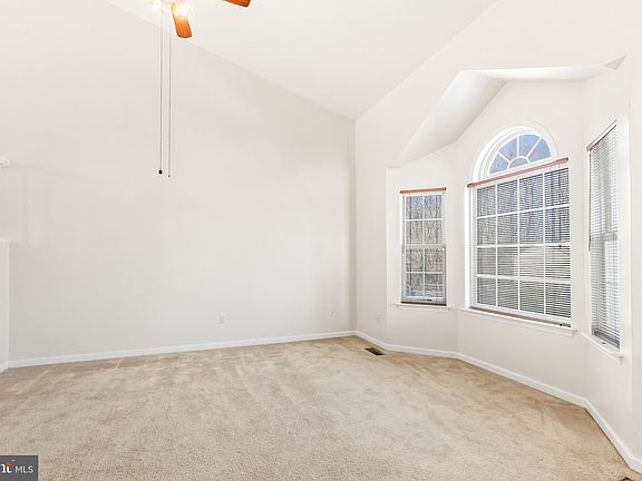 5th image of 11900 Katelyn Dr