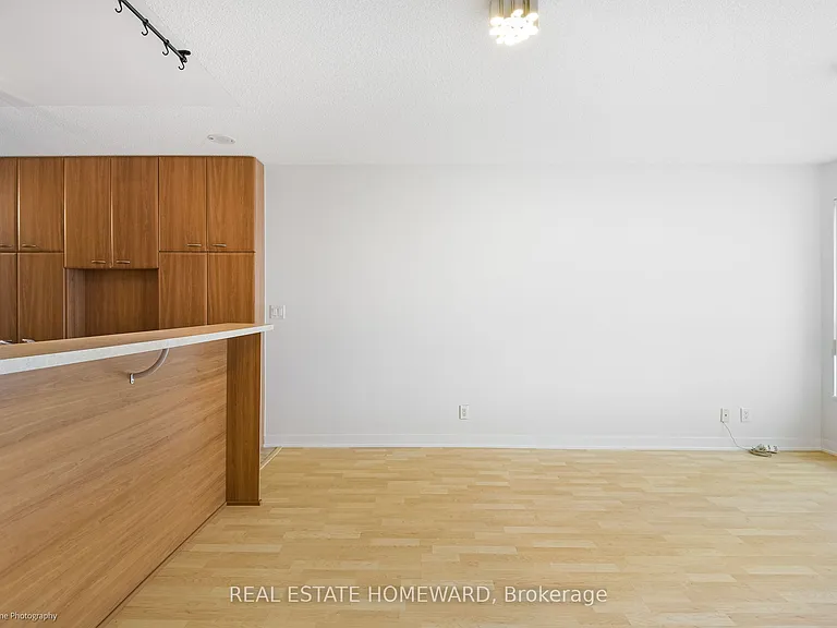 36 Lee Centre Dr #2615 — Photo 13