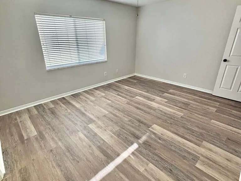 4343 SW Sands Blvd — Photo 18