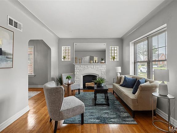 5th image of 1739 Grape Ave