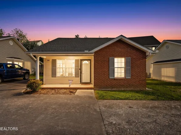 918 Middlebrook Ct, Sevierville, TN 37862