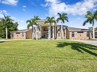 9520 131st St, Seminole, FL 33776