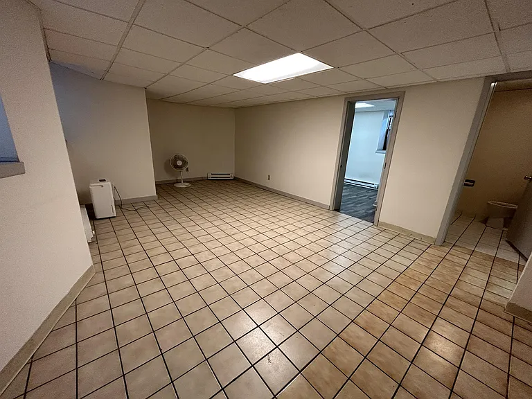 115 E Gorham St #4 — Photo 5
