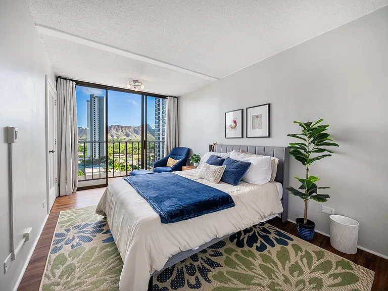 250 Ohua Ave #Penthouse I — Photo 14
