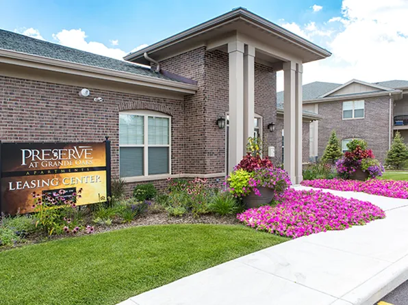 Preserve at Grande Oaks Apartment Homes