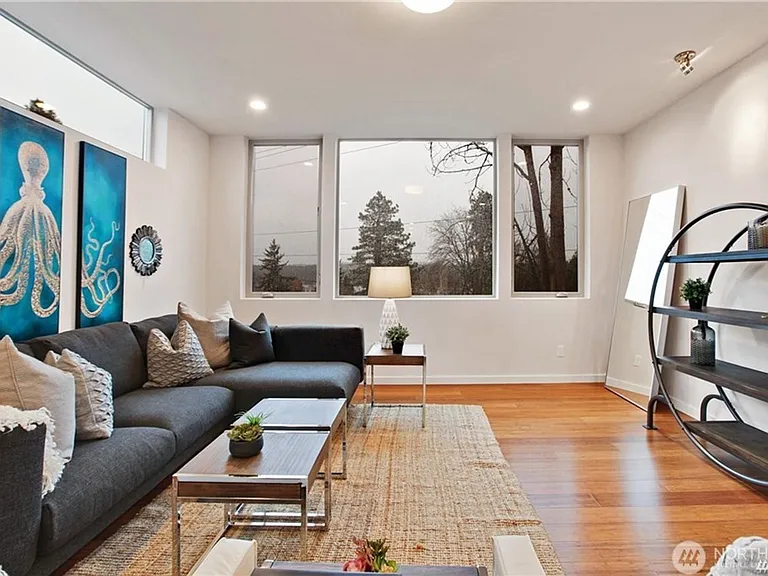 5207 S Willow St — Photo 38