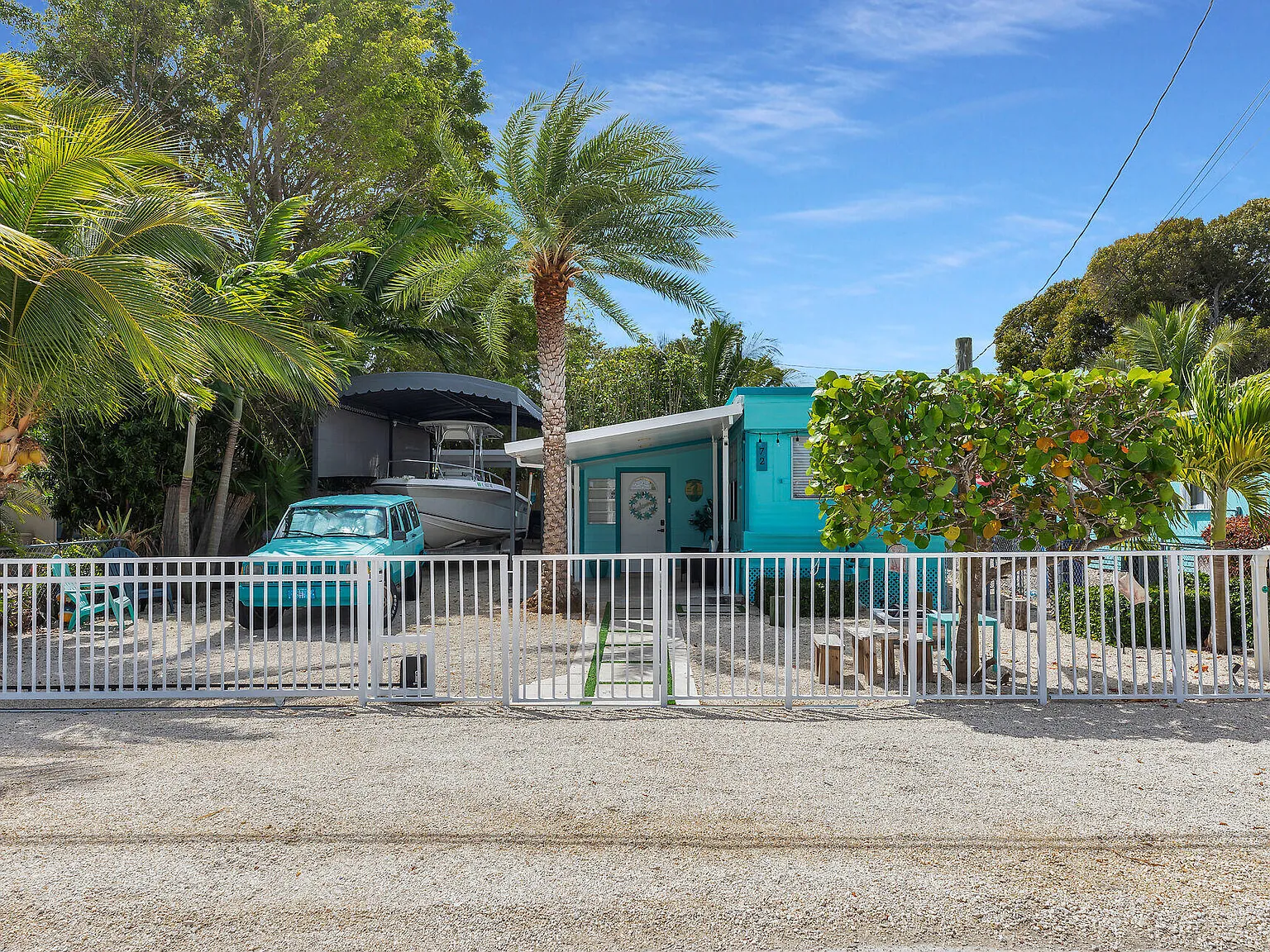 2 bed, 1.5 bath, 810 sqft, $2,500 — Photo 1